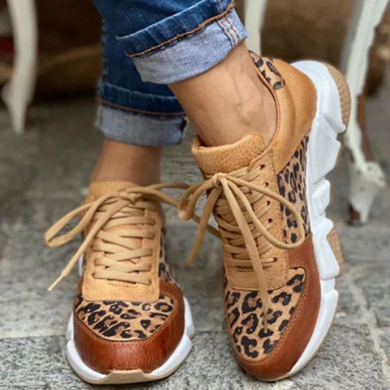 Feral | Zapatillas cómodas con estampado de leopardo