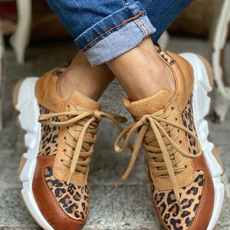 Feral | Zapatillas cómodas con estampado de leopardo